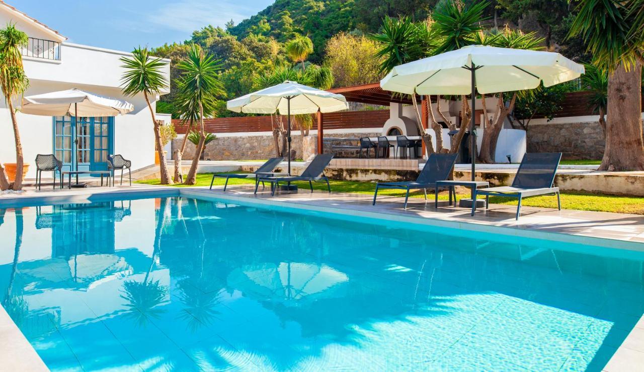 Bella Foresta Villa II Ixia  Ngoại thất bức ảnh