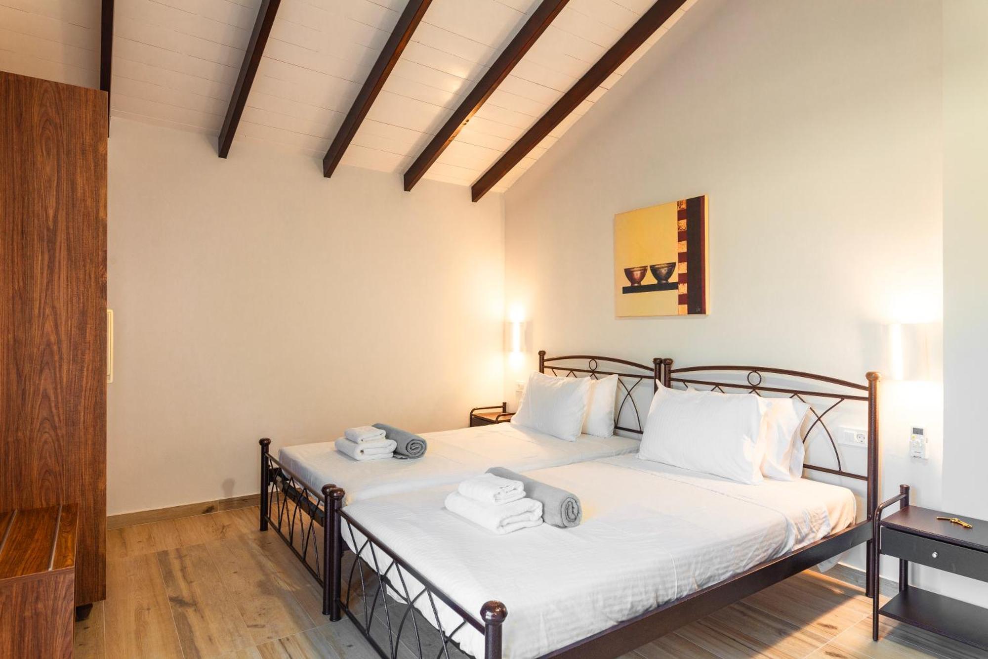 Bella Foresta Villa II Ixia  Ngoại thất bức ảnh