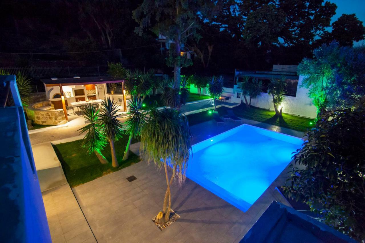 Bella Foresta Villa II Ixia  Ngoại thất bức ảnh